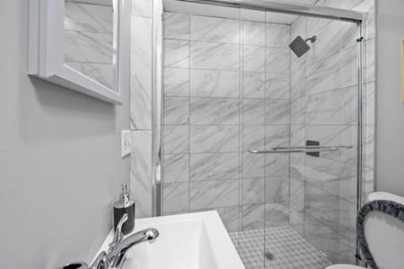 Urban Elegance Retreat In Downtown Rochester Exterior foto